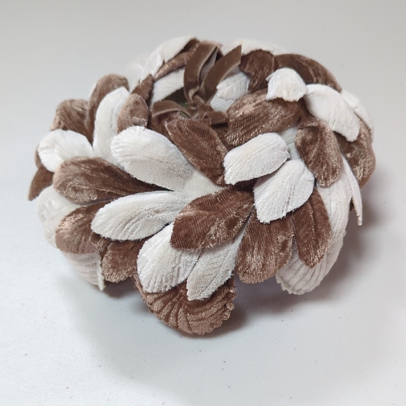 Vintage, neutral cream and brown shades of leaves fascinator main image 4
